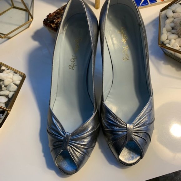Cynthia Rowley Silver Peep Toe Shoes - Picture 2 of 5